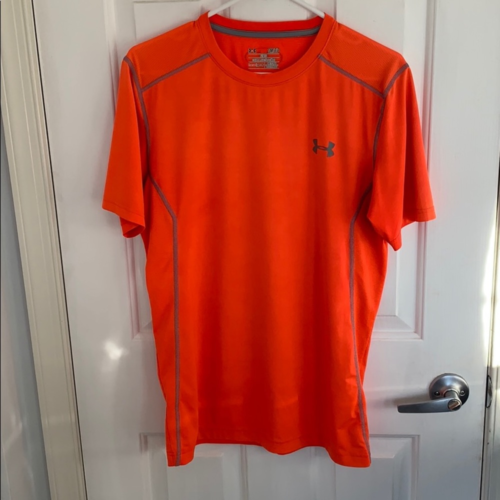 Men’s bright orange Under Armour T-shirt size S